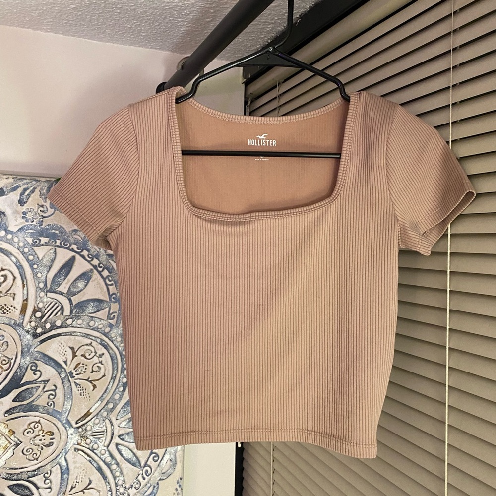 NWT Hollister Ribbed Seamless Fabric Square Neck Top, Light Pink